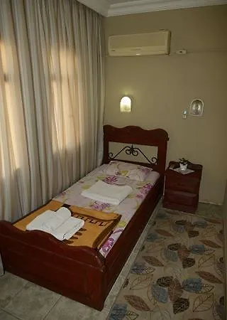 Alis Otel *