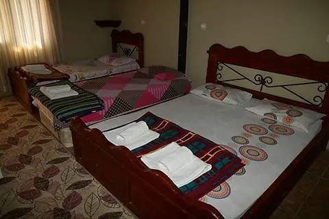 Hotell Alis *